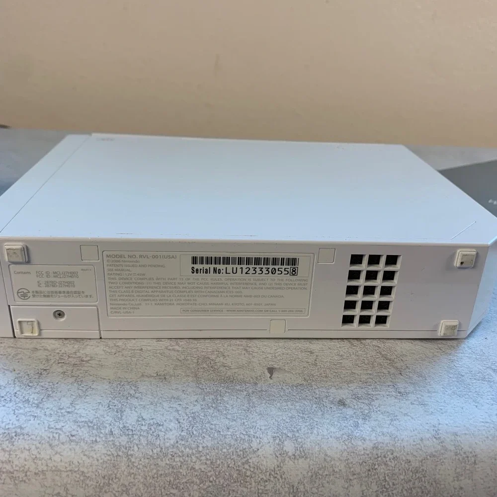 Nintendo Wii RVL-001 Console Bundle Remote Sensor Bar Untested No Power Cord